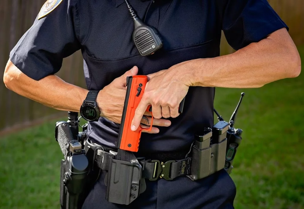 BYRNA_LE_ORANGE_10b_1