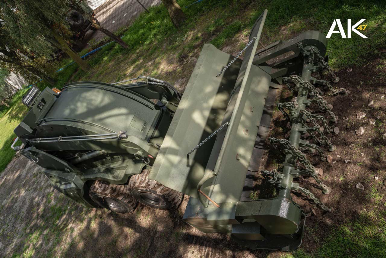 AKTUELLE-BOZENA-DE-MINING-UNIT-5